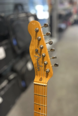 Fender - American Vintage II 1951 Telecaster Left-Hand, Maple Fingerboard - Butterscotch Blonde 3